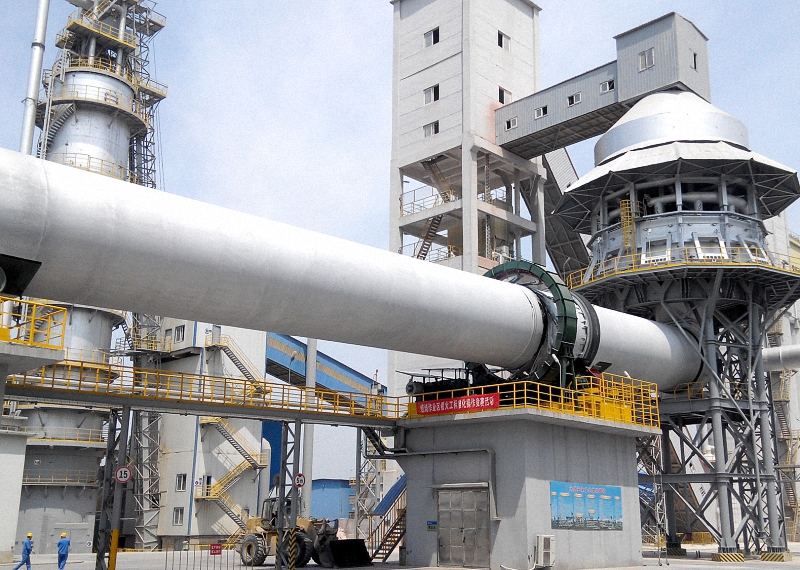 Environmentally friendly apatite rotary kiln calcined apatite